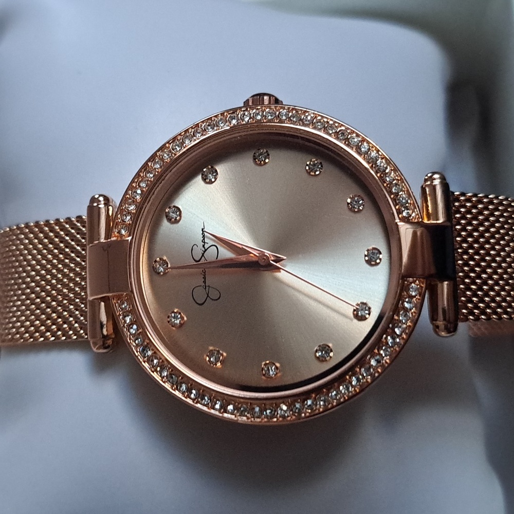 Rose gold watch - Picture 4 of 8